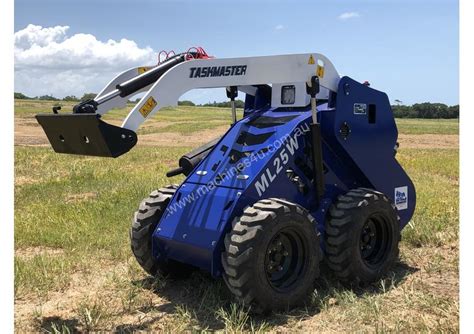 strongest lifting mini skid steer